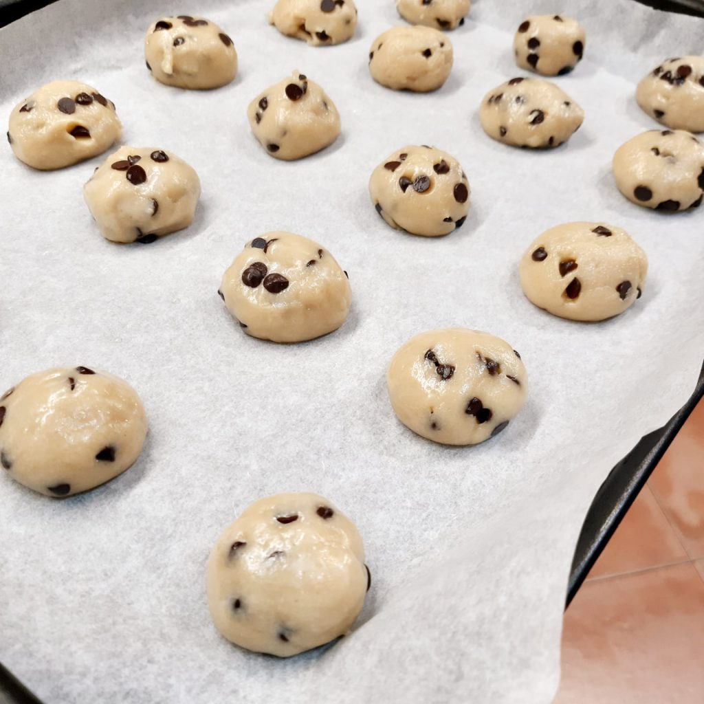 biscotti con gocce di cioccolato e arancia