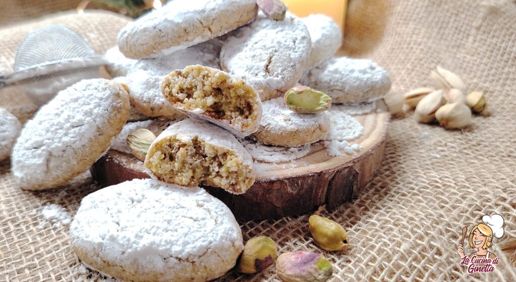 ricciarelli al pistacchio