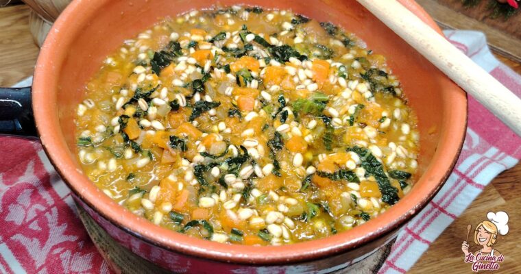 MINESTRA DI ZUCCA ORZO E CAVOLO NERO