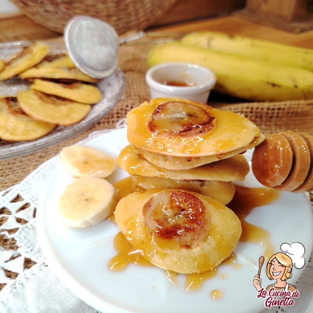 mini pancakes con banana